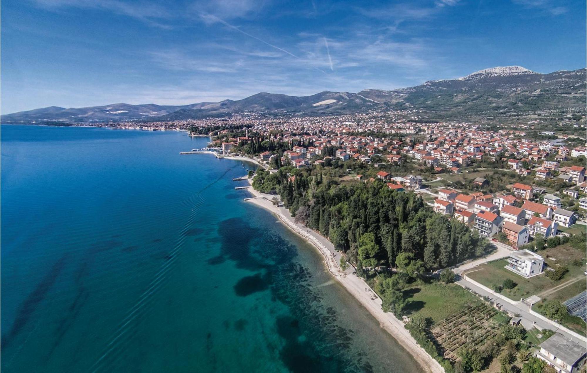 3 Bedroom Stunning Apartment In Kastel Luksic Kaštela エクステリア 写真